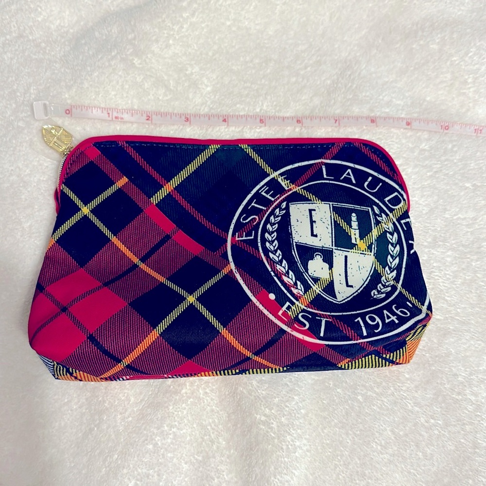 NWOT Estee Lauder Cosmetic Bag. Brand New. From a smoke and pet free home.